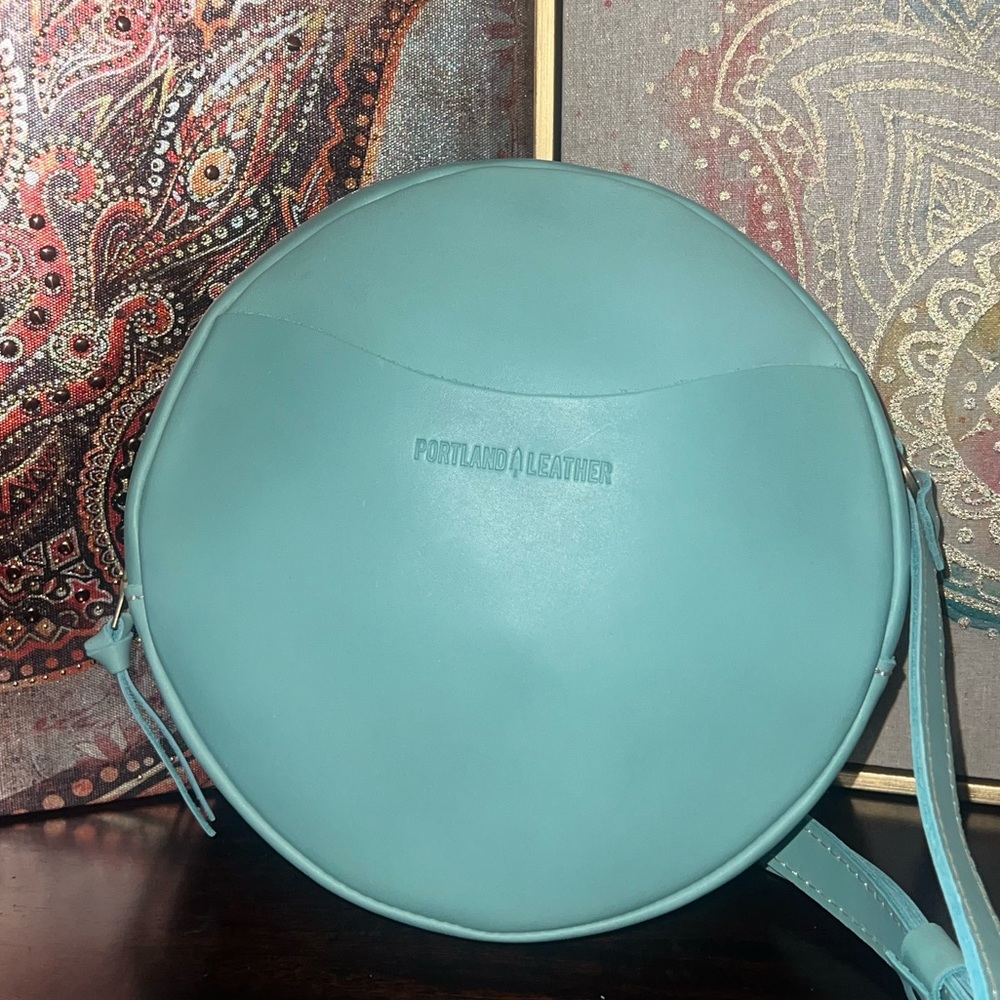Portland Leather Goods Large Mint Circle Crossbody